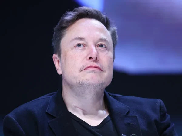 X Elon Musk baru saja menggugat grup periklanan nirlaba