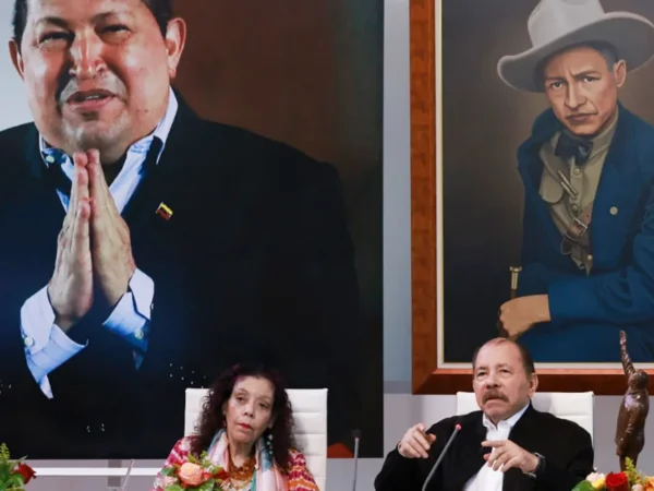 Ortega dari Nikaragua menawarkan untuk mengirim ‘pejuang’ ke Venezuela