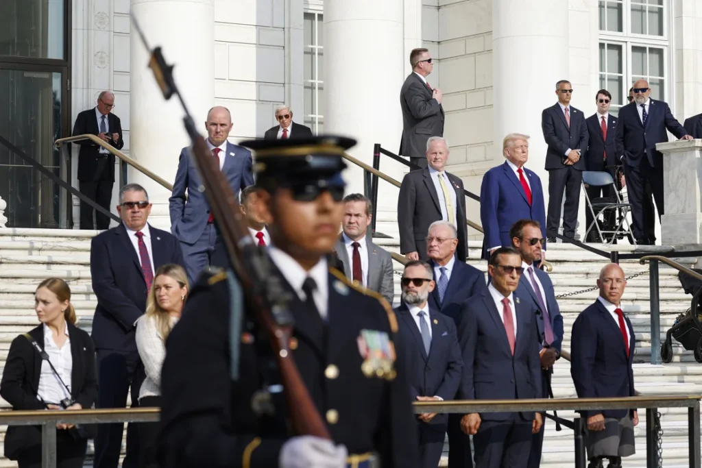 Angkatan Darat AS menegur tim kampanye Trump 