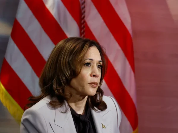 Kamala Harris akan melewatkan Makan Malam Al Smith