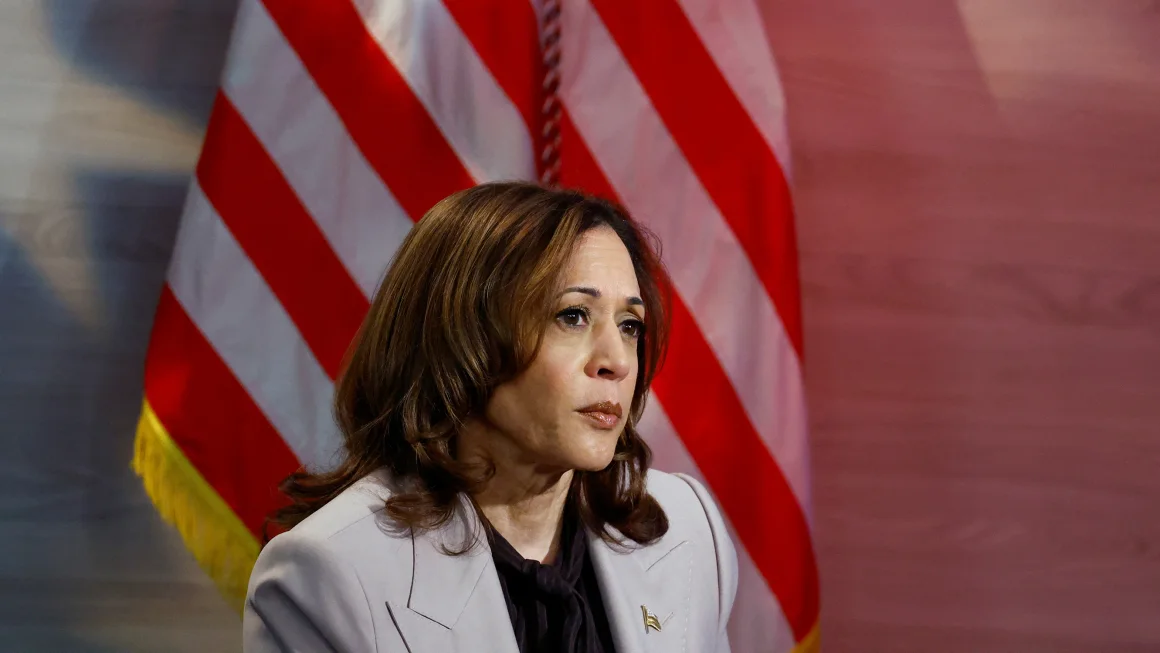 Kamala Harris akan melewatkan Makan Malam Al Smith