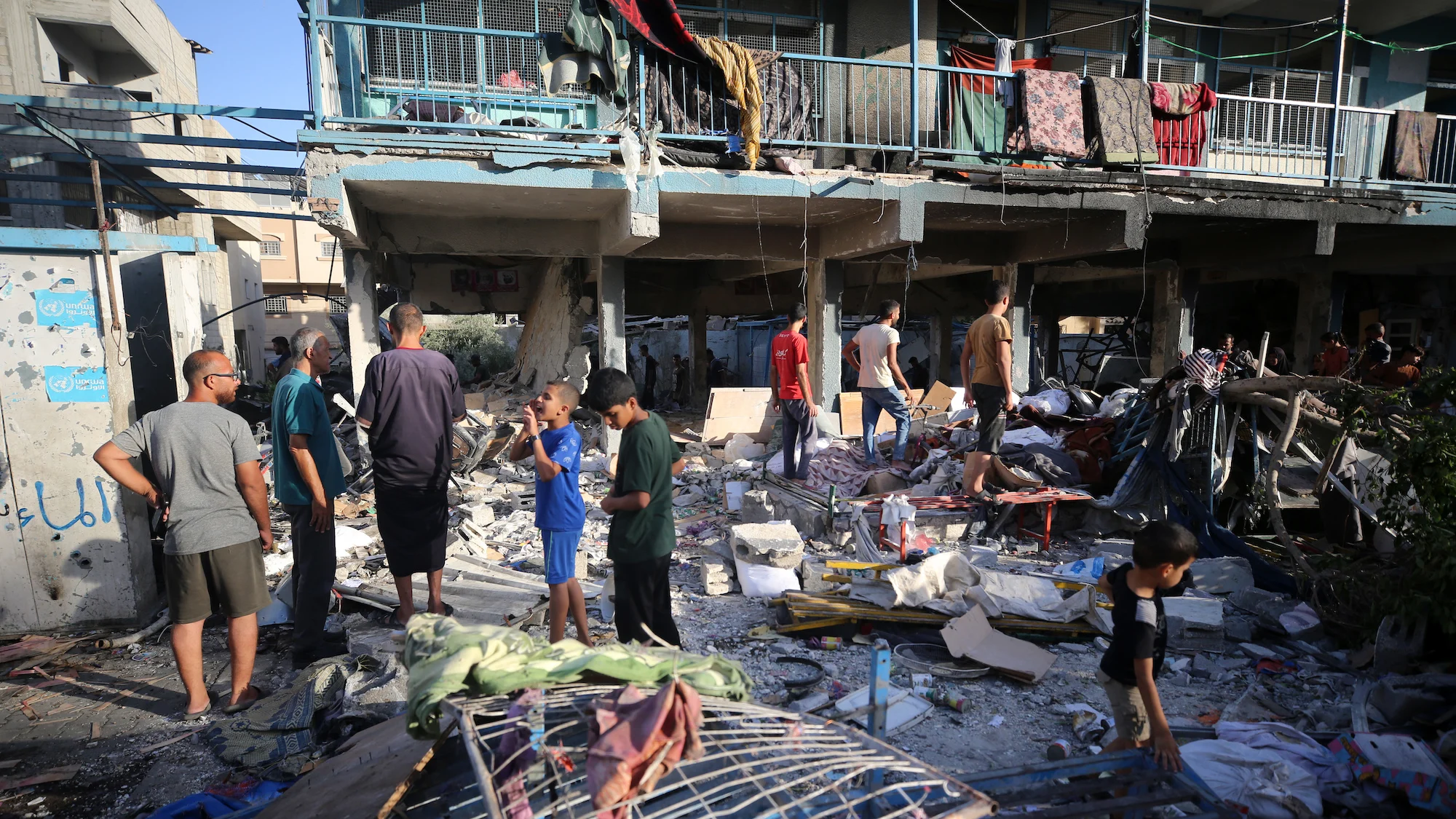 Serangan udara Israel terhadap sekolah di Gaza